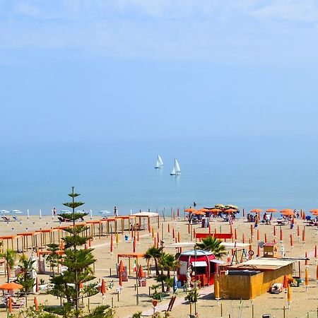Bed and Breakfast Sottosopra Маргерита-ди-Савойя Экстерьер фото